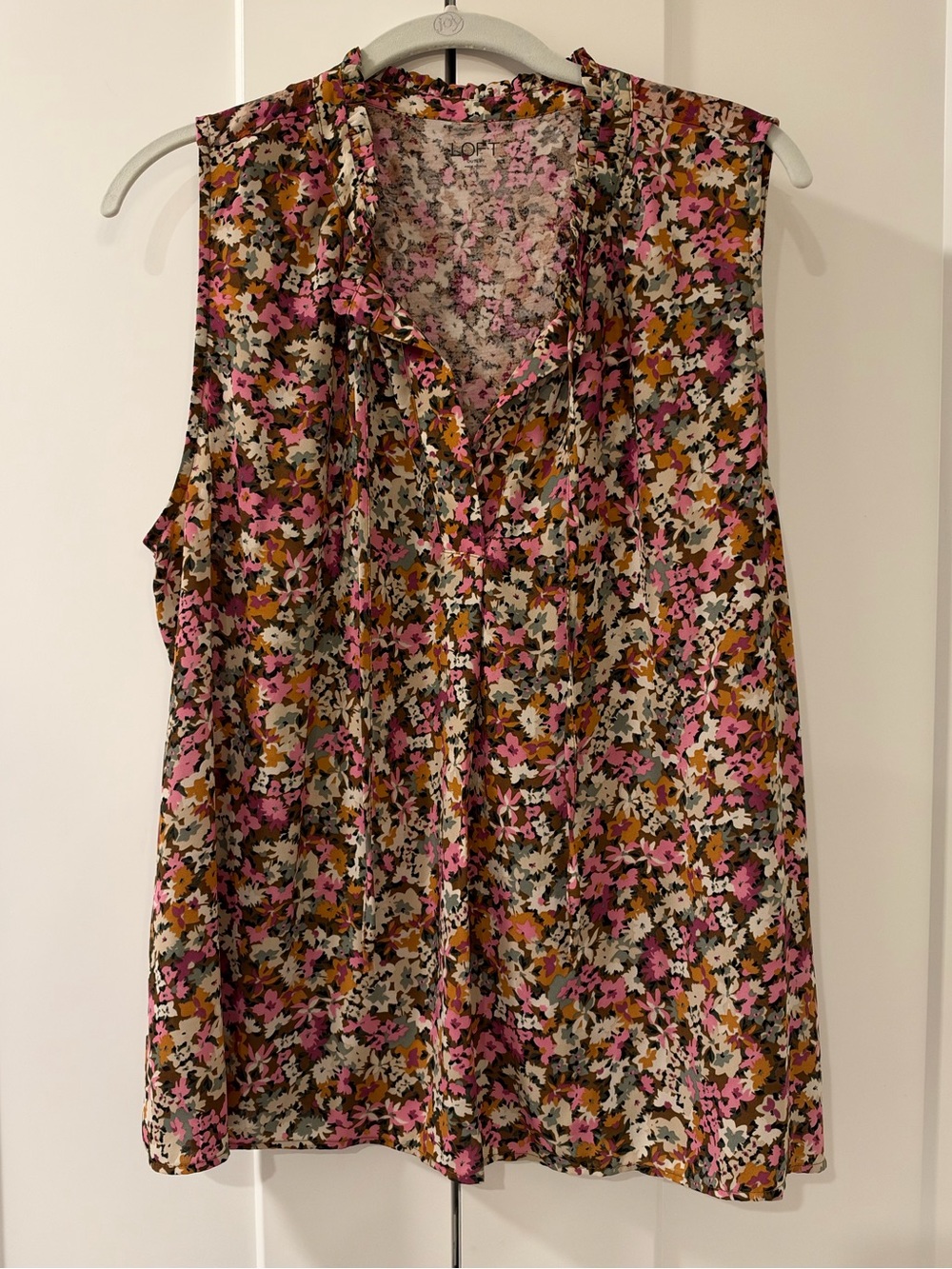 LOFT Floral Sleeveless V-Neck Shell Tank in Pink, Brown & Cream